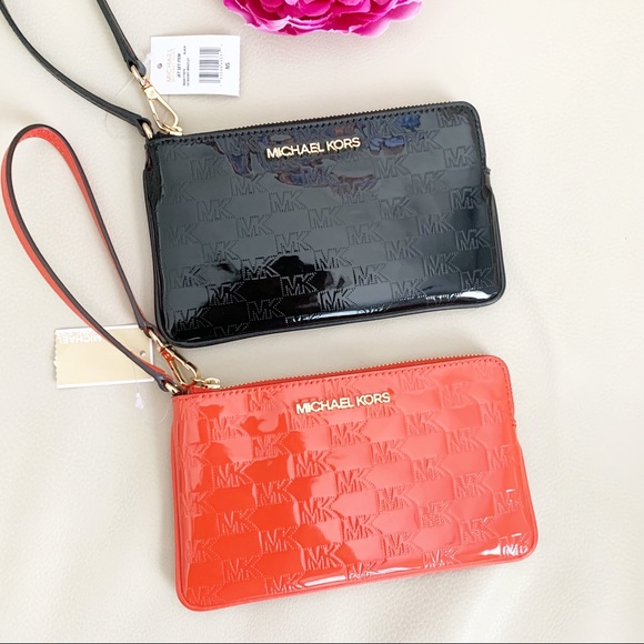 ❌SALE Michael Kors jet Set Wristlet